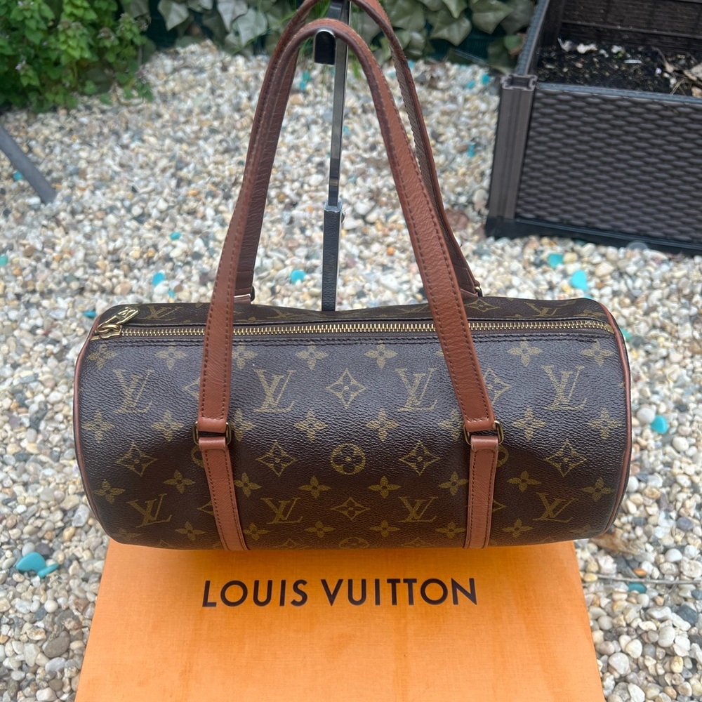 LV 💯 authentic Papillon Big ONLY